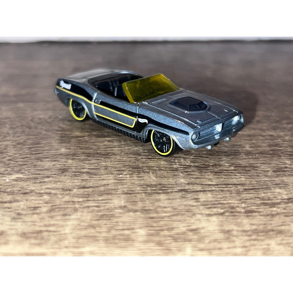 Hot Wheels 2018 Multipack Exclusive Silver '70 Plymouth Barracuda Loose Die Cast